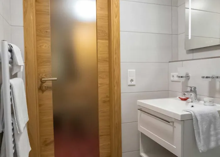 Einzelzimmer 13 Hotel *